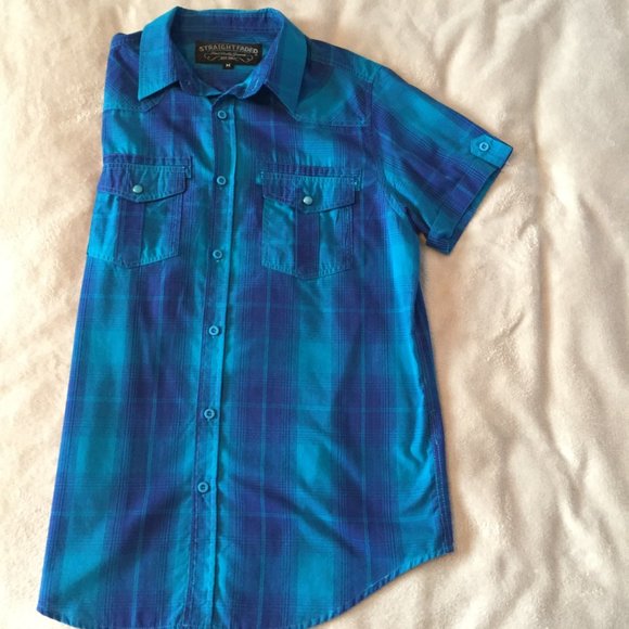 ❤️4/$20 Short sleeved top - Picture 3 of 7